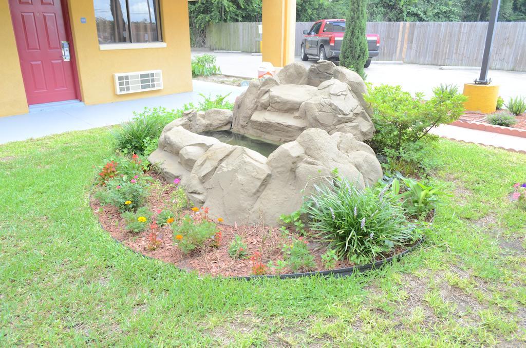 Bear Creek Inn Addicks Exterior photo